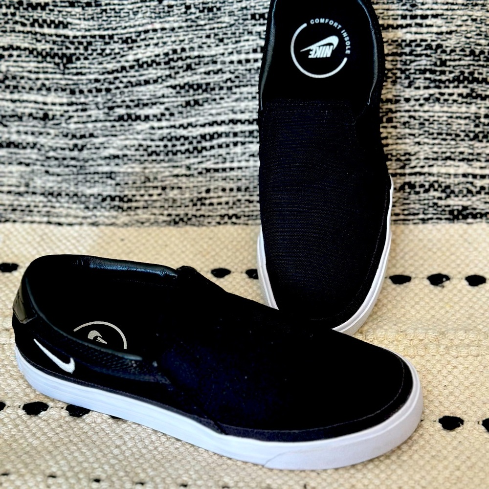 Nike canvas